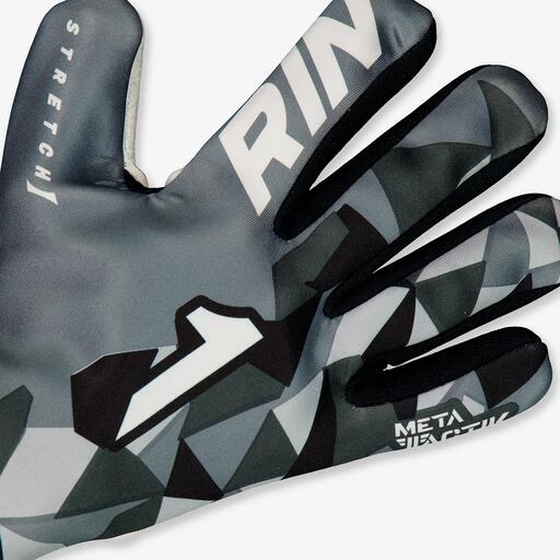 Rinat Meta Tático