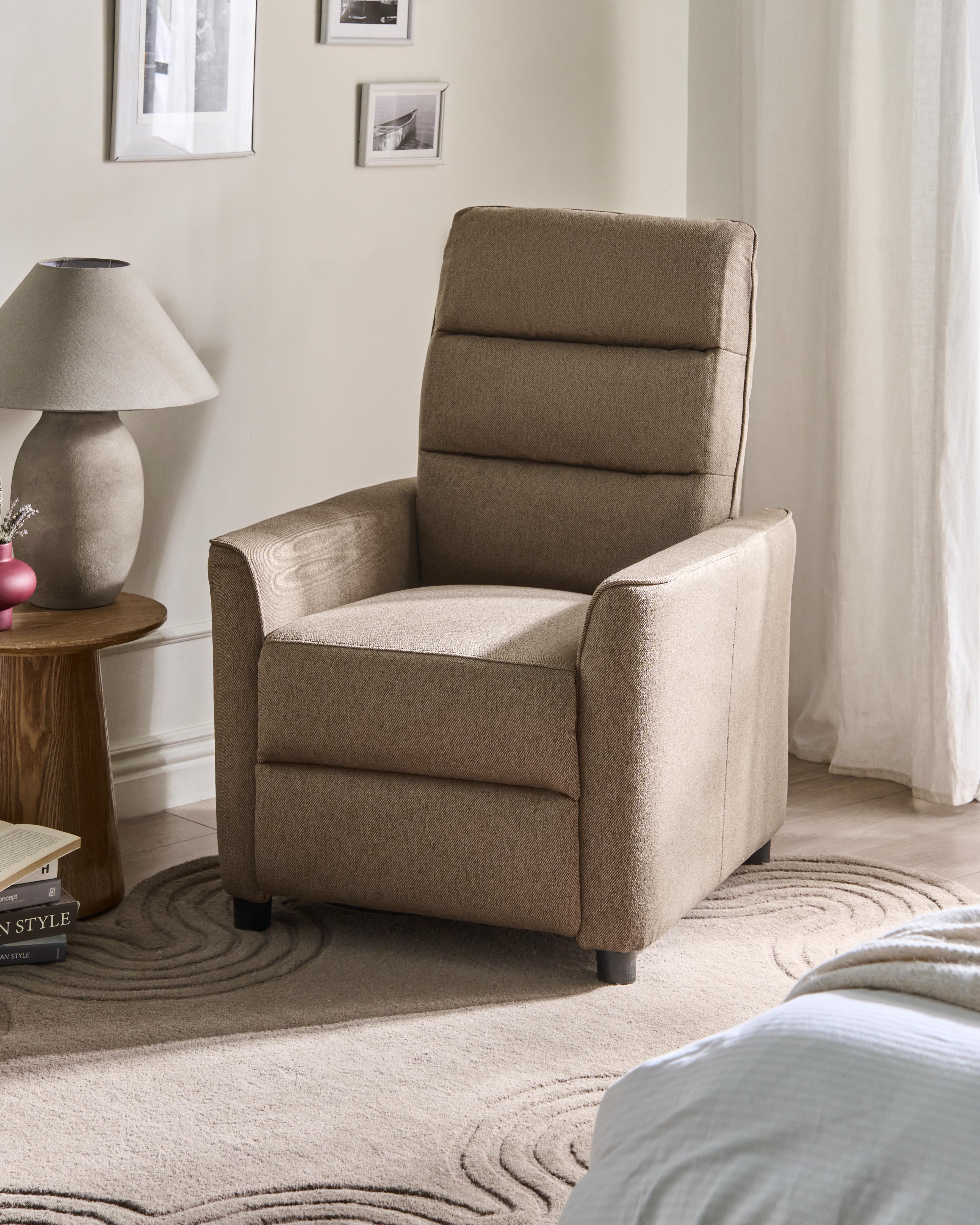 Relaxfauteuil SANDE inclusief voetensteun Stof Bruin
