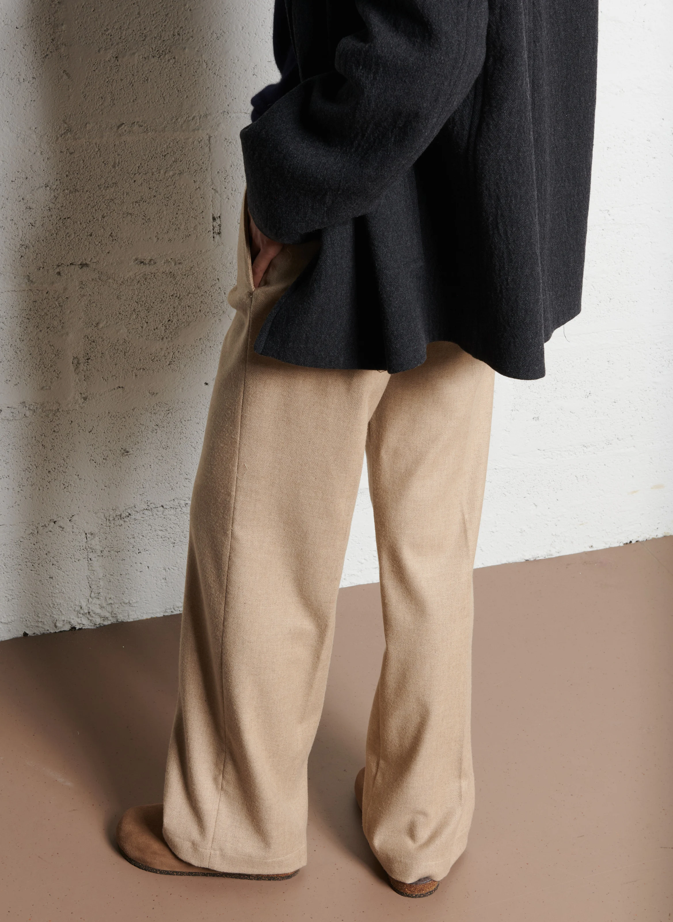 Pantalon droit en laine mélangée | Beige