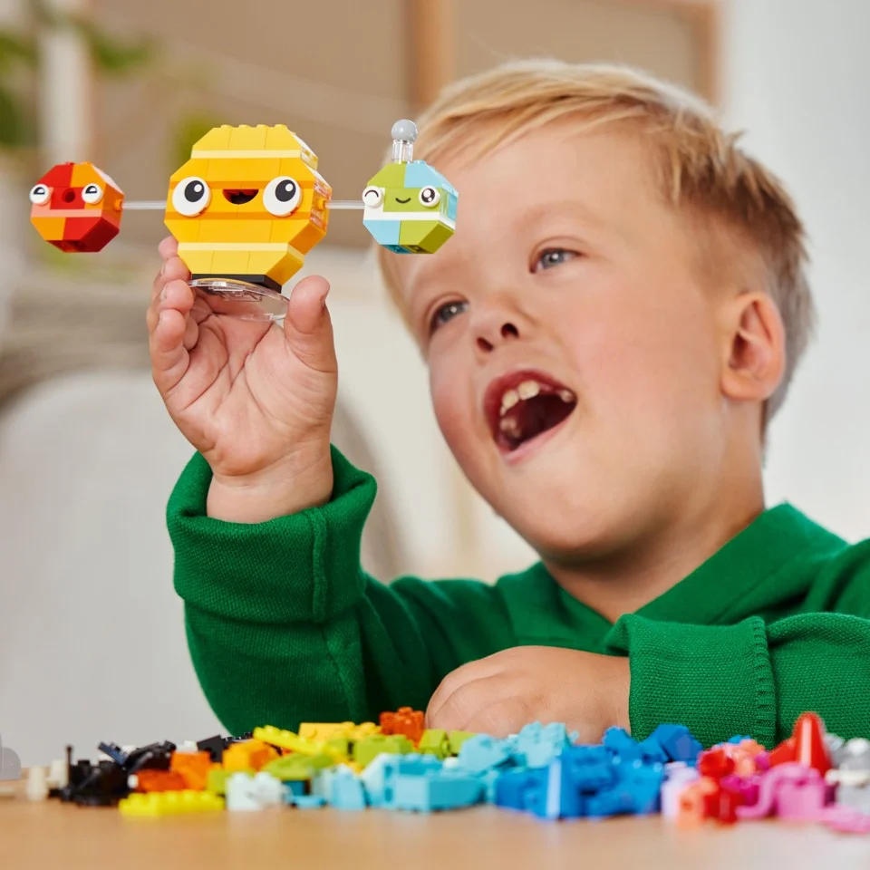 LEGO Classic - Kreative planeter (11037)