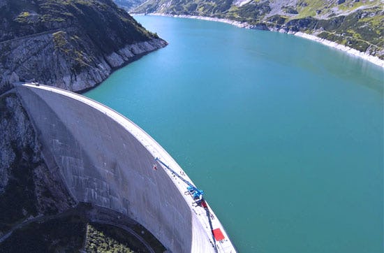 Bungee Jumping von der Kölnbreinsperre im Maltatal als Geschenk