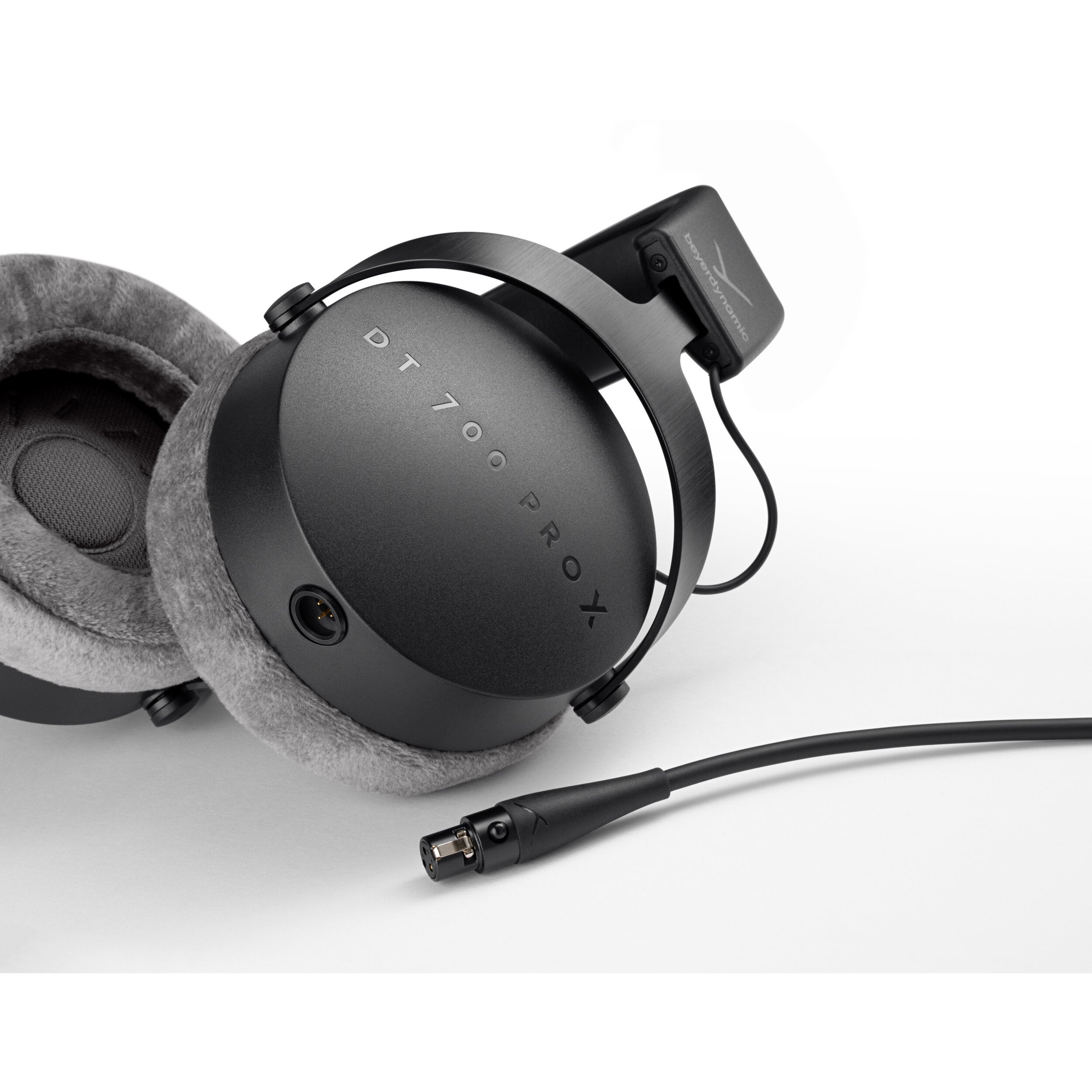 Beyerdynamic PRO X Recording Bundle DT 700 Pro X + M 90 Pro X