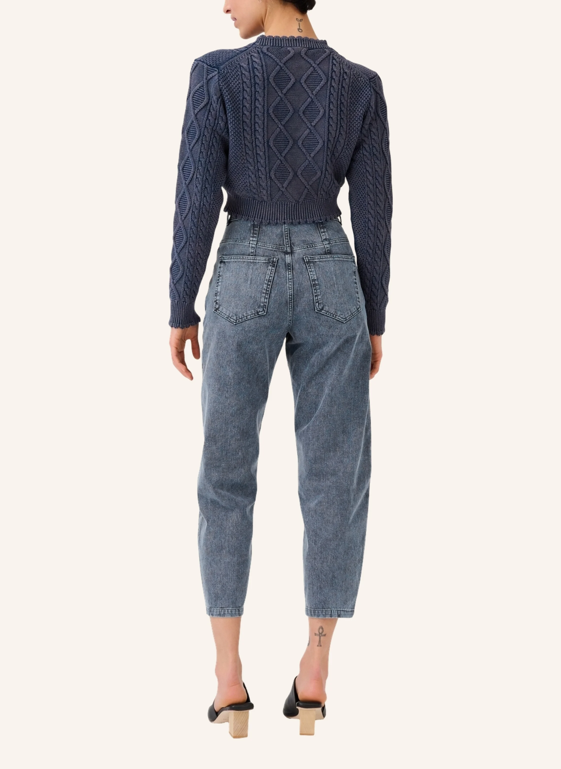 ITEM m6 Mom Jeans RELAXED HIGH RISE