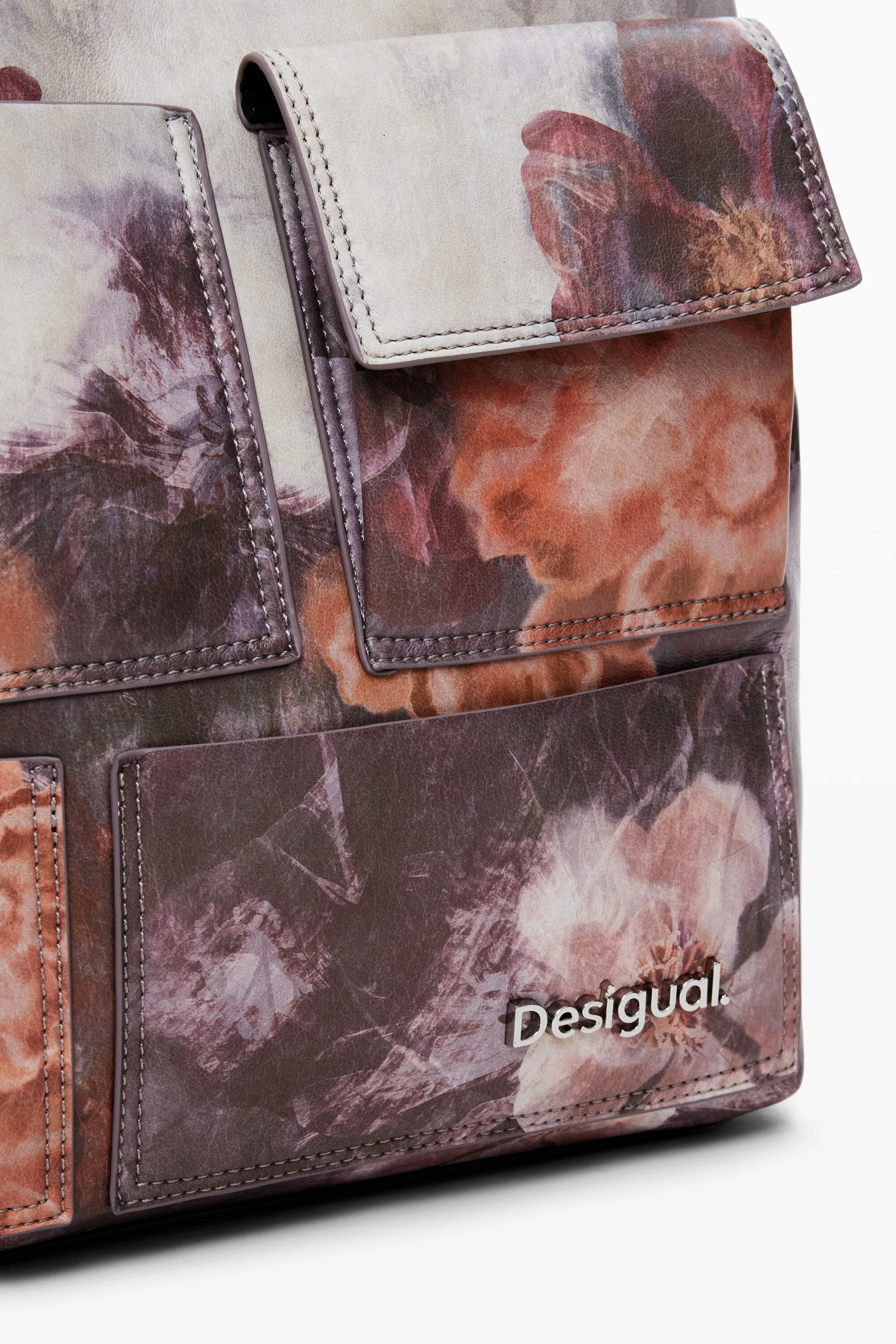 Mochila com bolsos