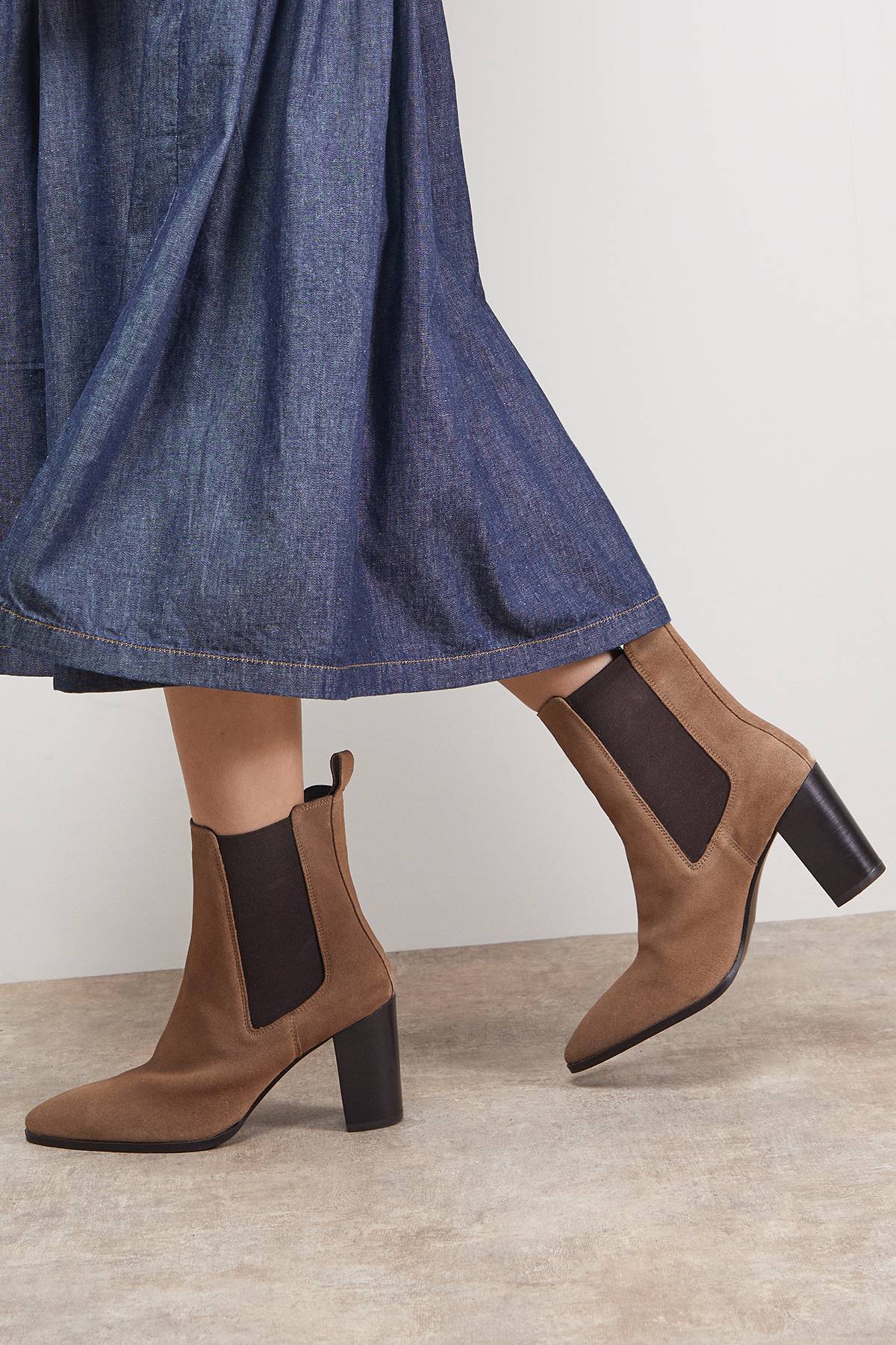 Oasis Bottines Chelsea à Talon Bloc en Daim Mousse