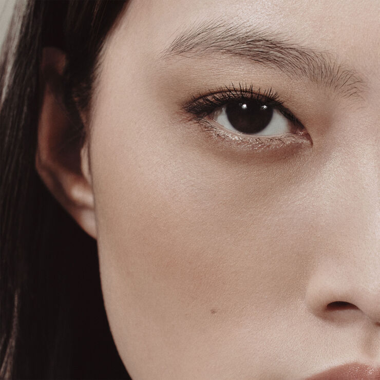 HERMÈS Trait d'Hermès, revitalizing care mascara, Noir Fusain