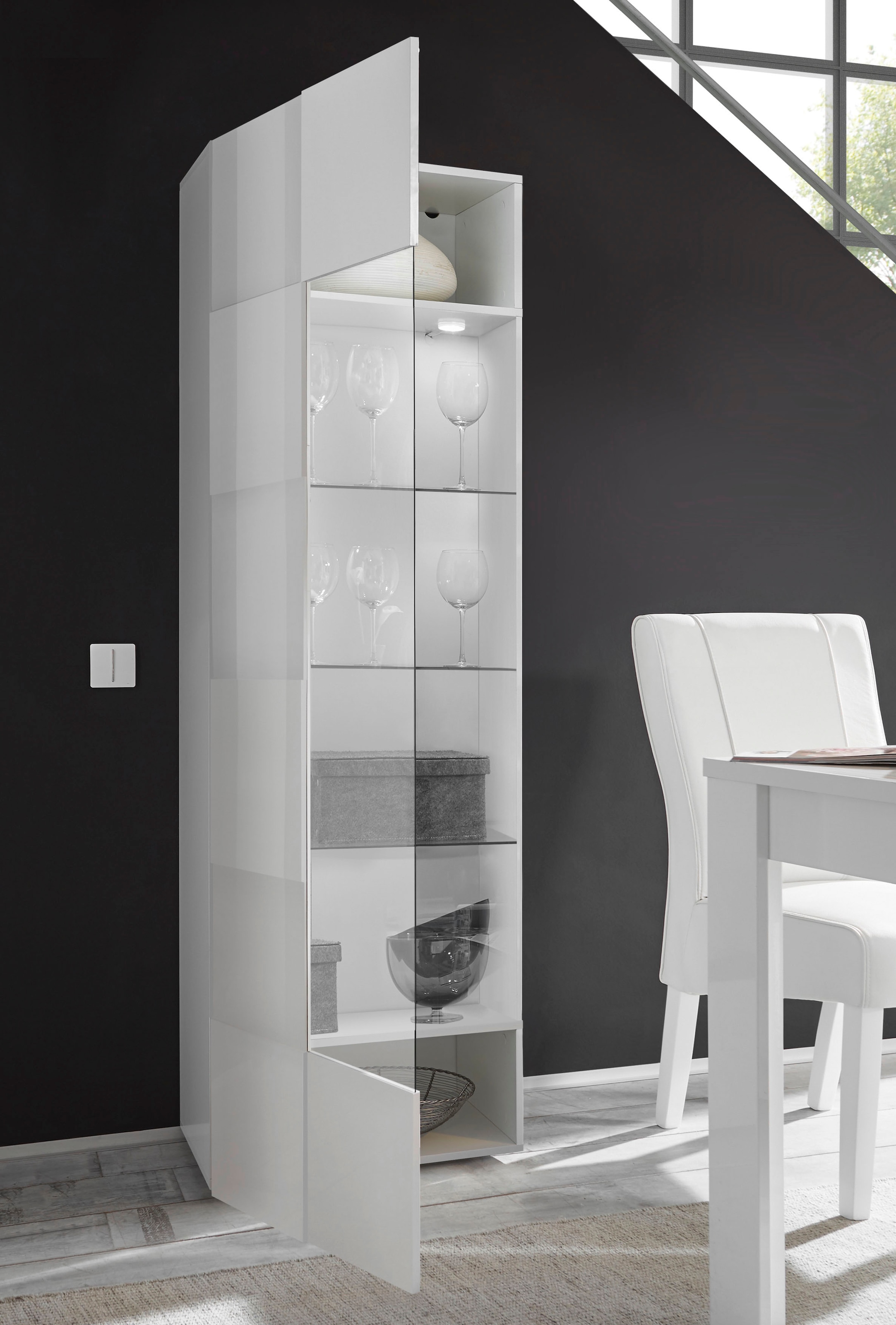 INOSIGN Vitrine »Dama Höhe 187 cm, Breite 60 cm, Stauraumvitrine mit 1 Tür,« Standvitrine - Front in 3D-Optik, viel Stauraum, verschiedene Farben