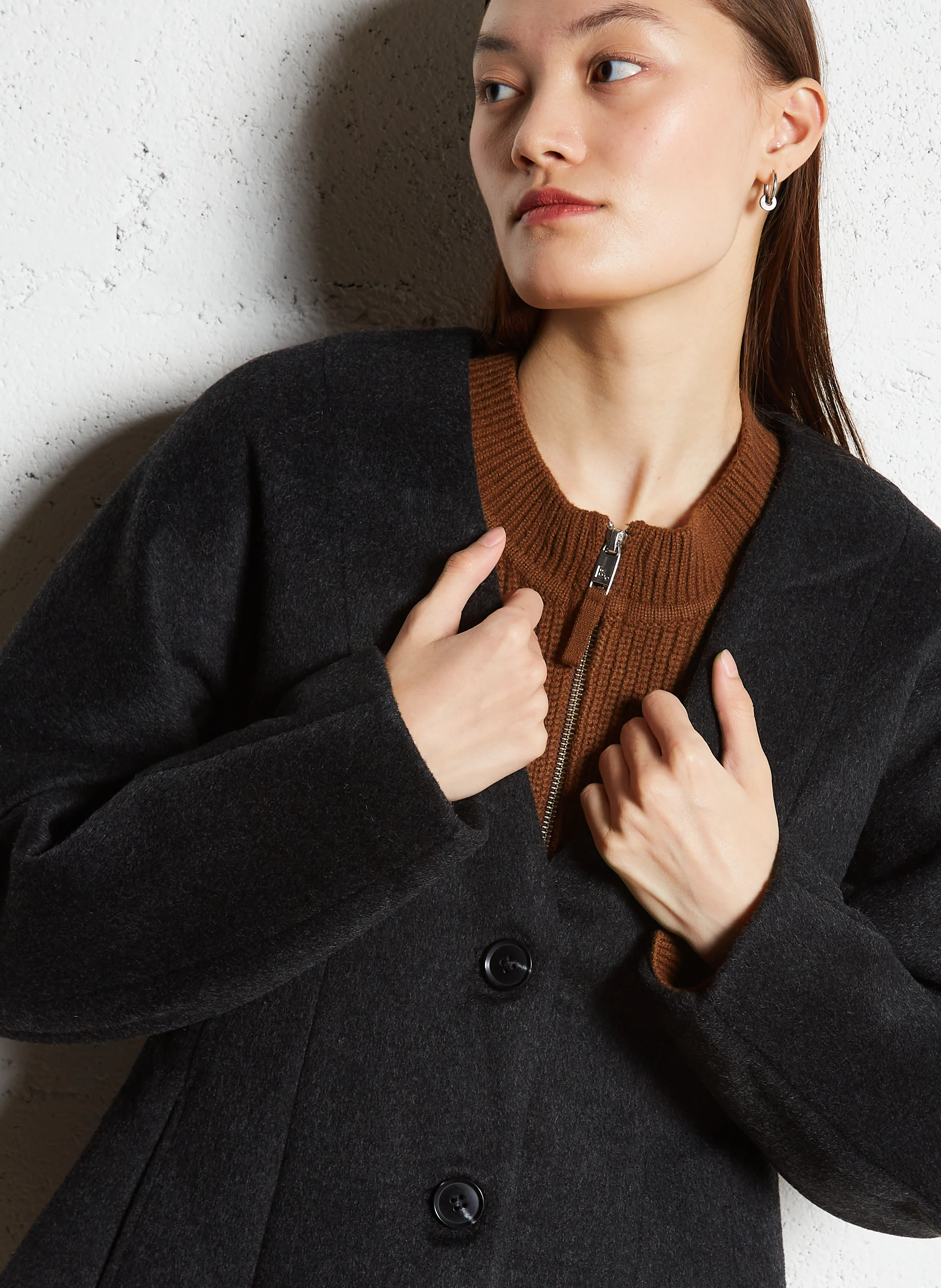MAGALI - Veste col V | Noir