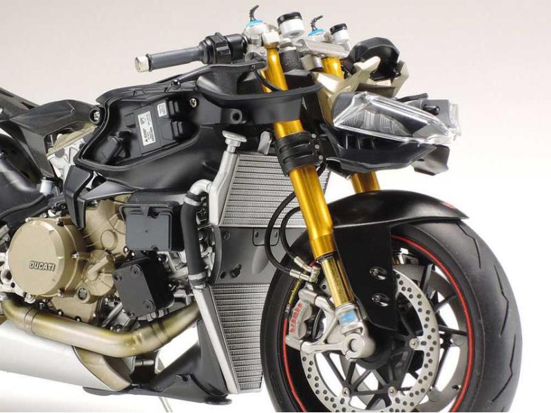 Tamiya Bausatz Ducati Panigale 1199 S Tricolore 1:12 Kunststoff Modellbausatz