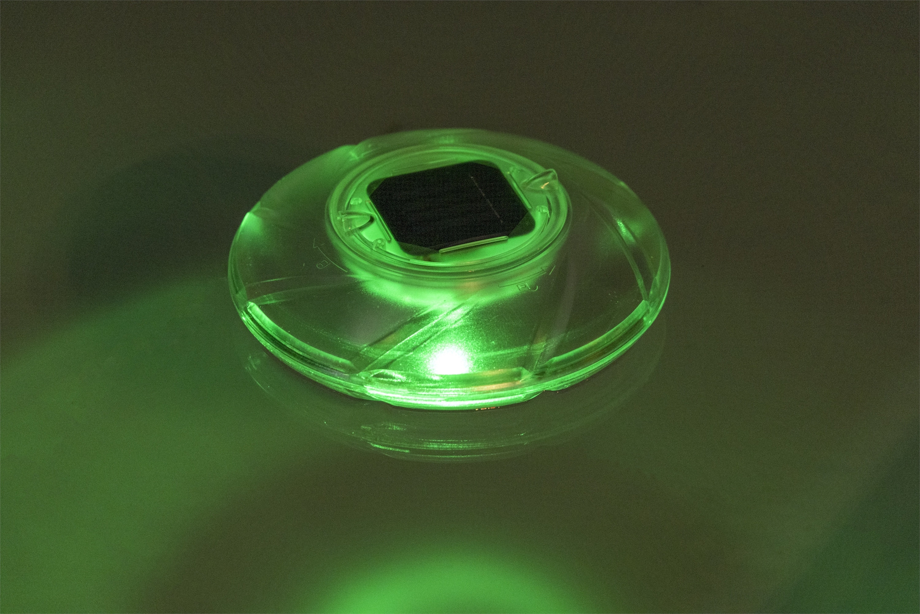 LED Solar Poolbeleuchtung schwimmend 18 cm