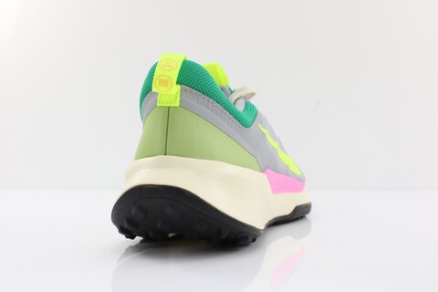 Nike Sneaker