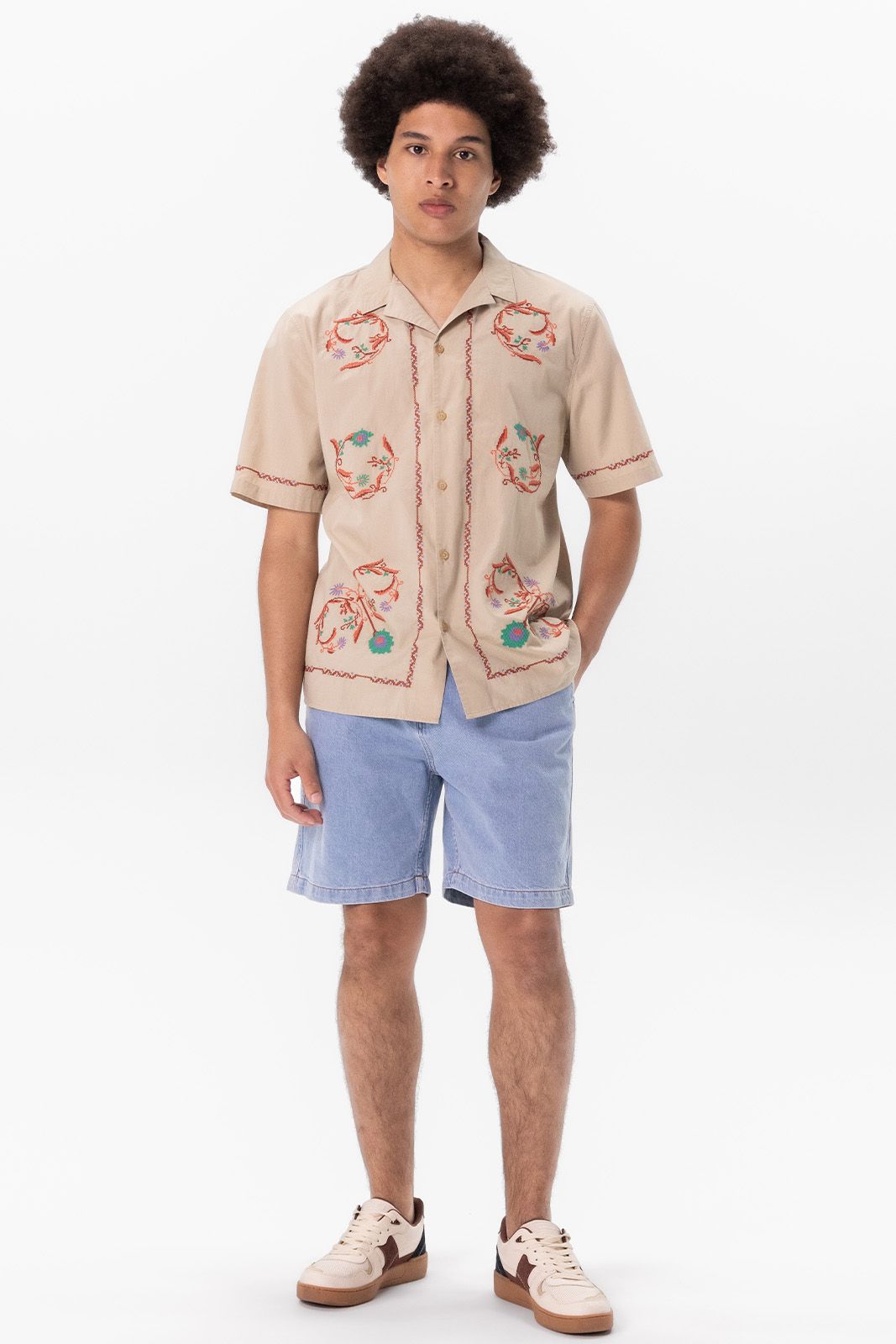 Beige overhemd met embroidery