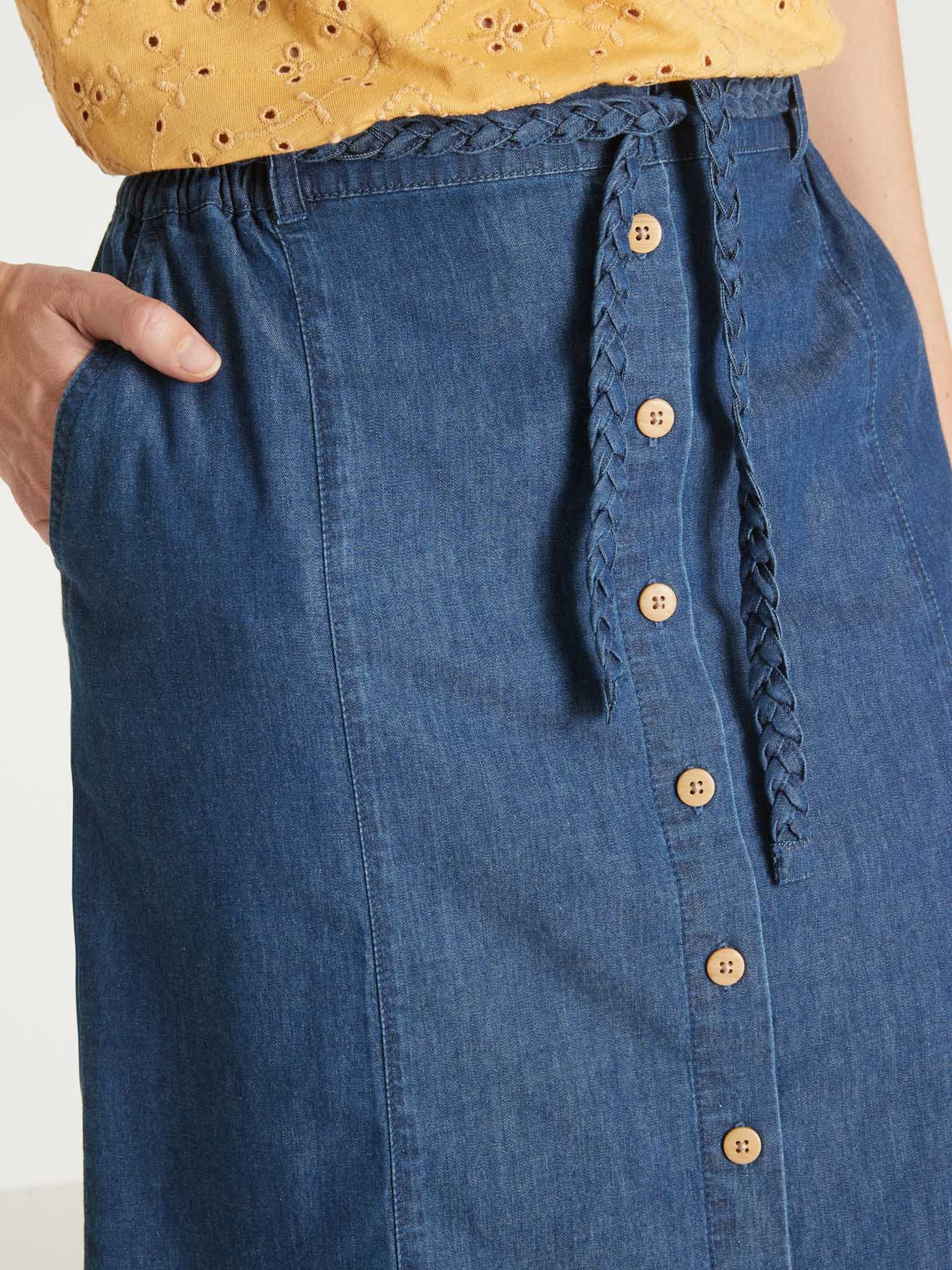 Jupe en chambray entièrement boutonnée