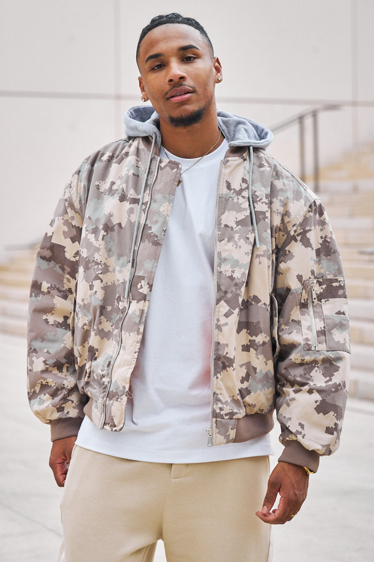 Veste bi-matière à capuche camouflage beige