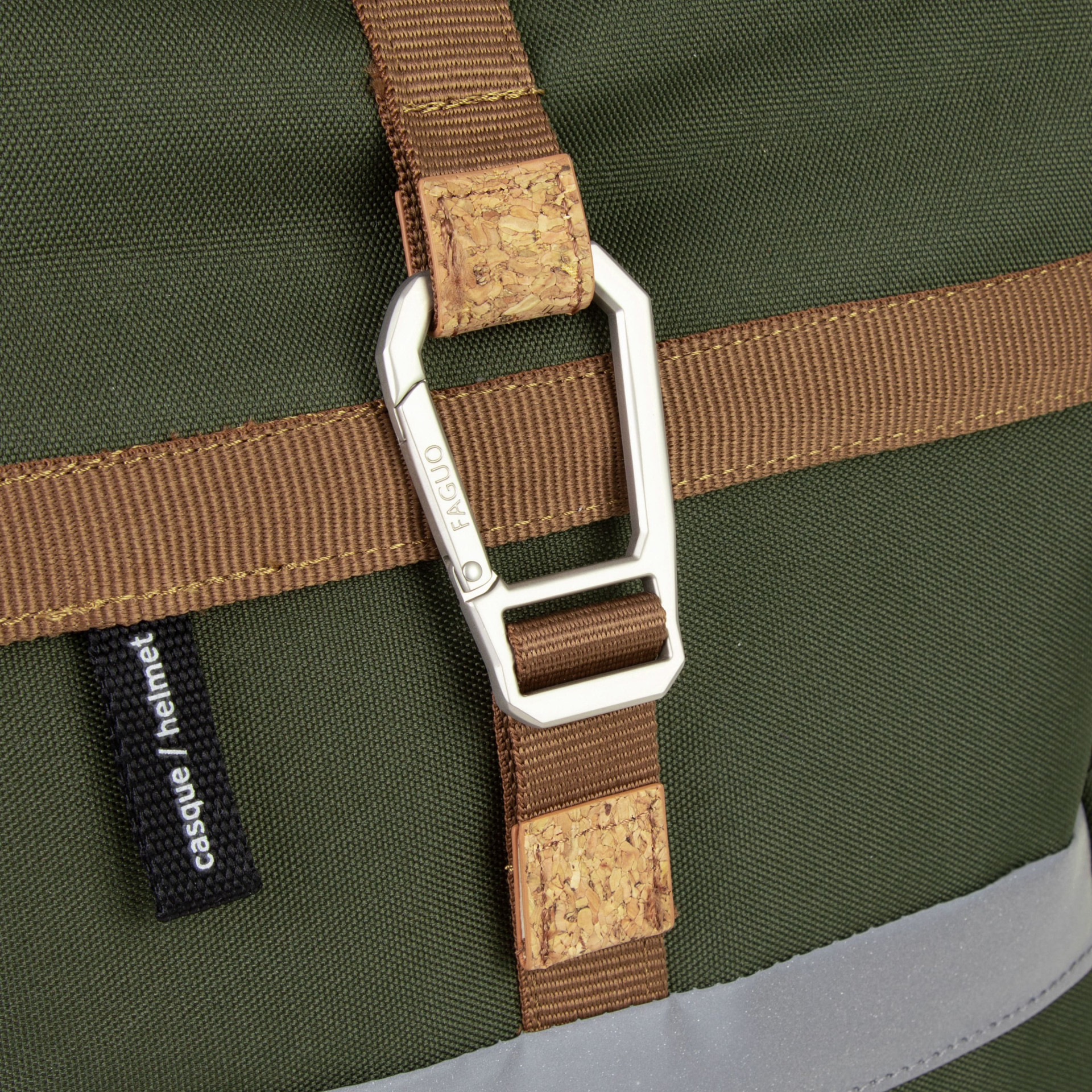 Sac à dos kaki végan en polyester recyclé - modèle Cycling medium