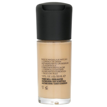 MAC Studio Fix Fluid Foundation SPF 15