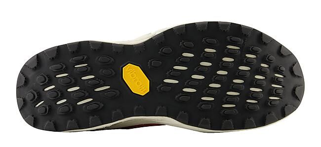 NEW BALANCE - CHAUSSURES DE TRAIL HIERRO V8 M