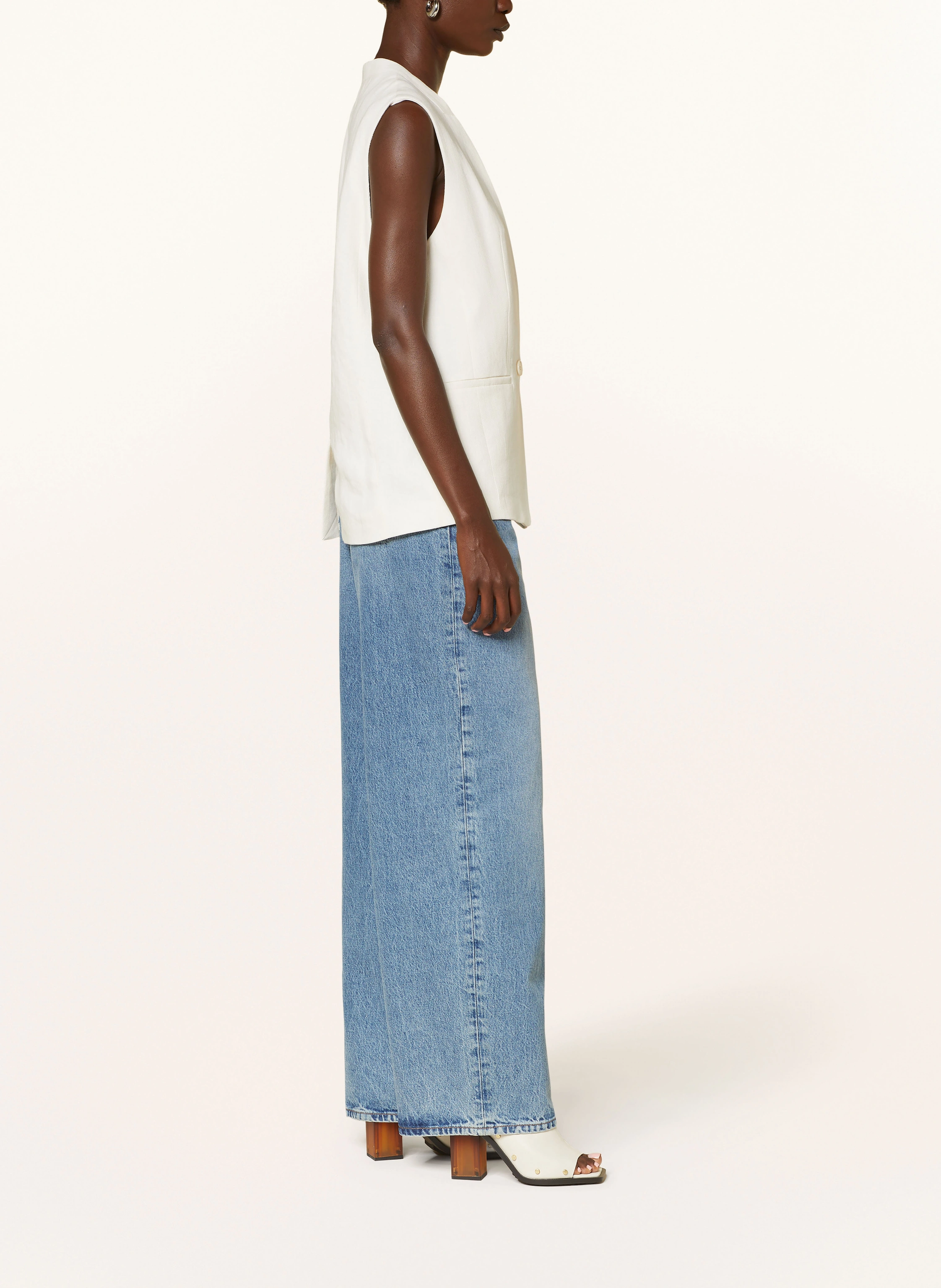 MRS & HUGS Straight Jeans