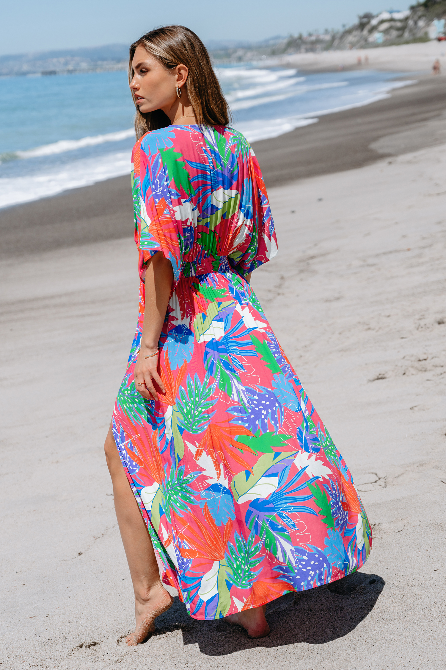 Robe maxi à smocks tropicale brillante