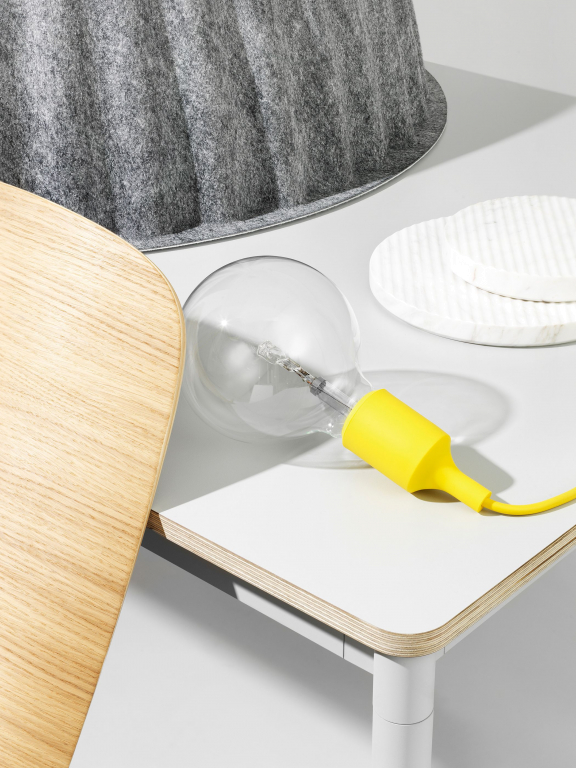 Muuto Under the Bell hanglamp Ø82 zwart