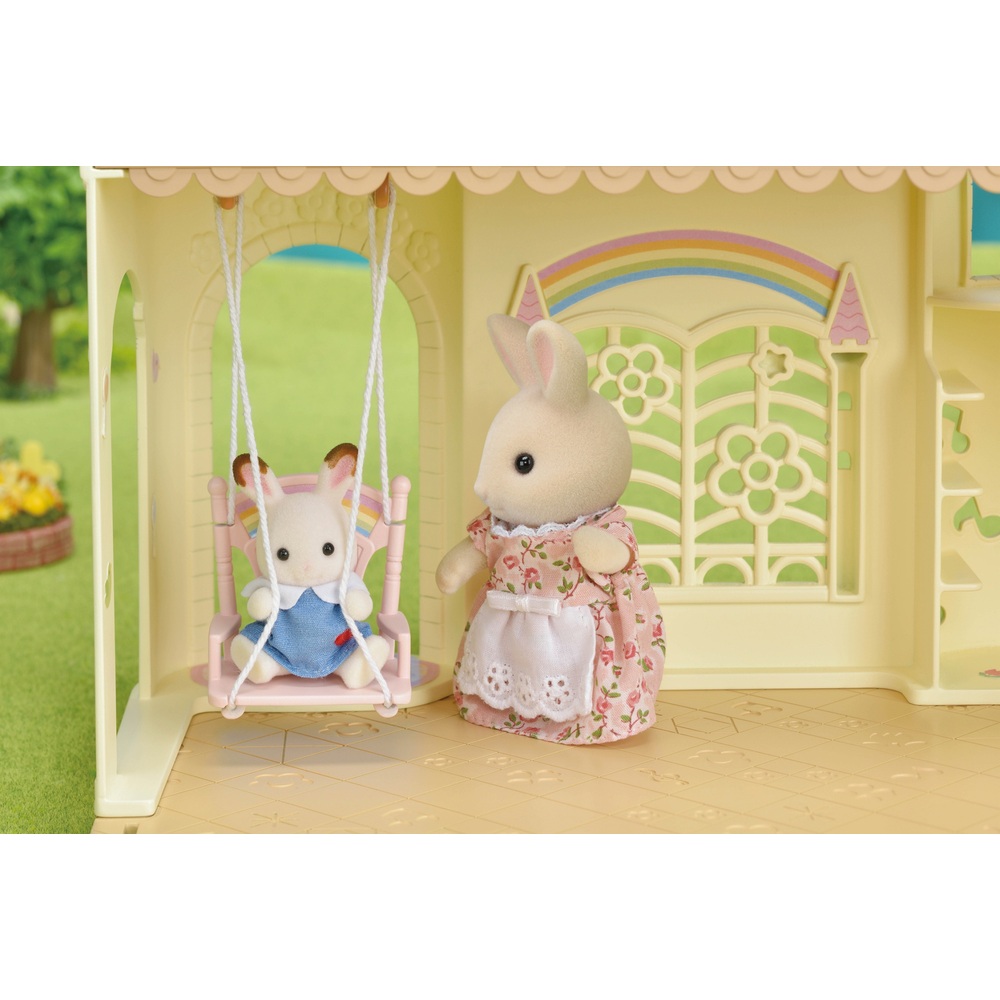 Sylvanian Families Baby Castle Kinderzimmer