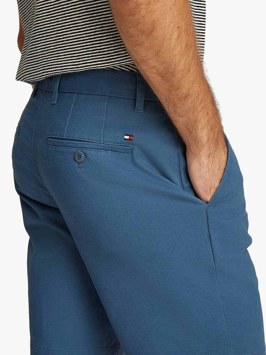 TOMMY HILFIGER<br>Curta Brooklyn 1985