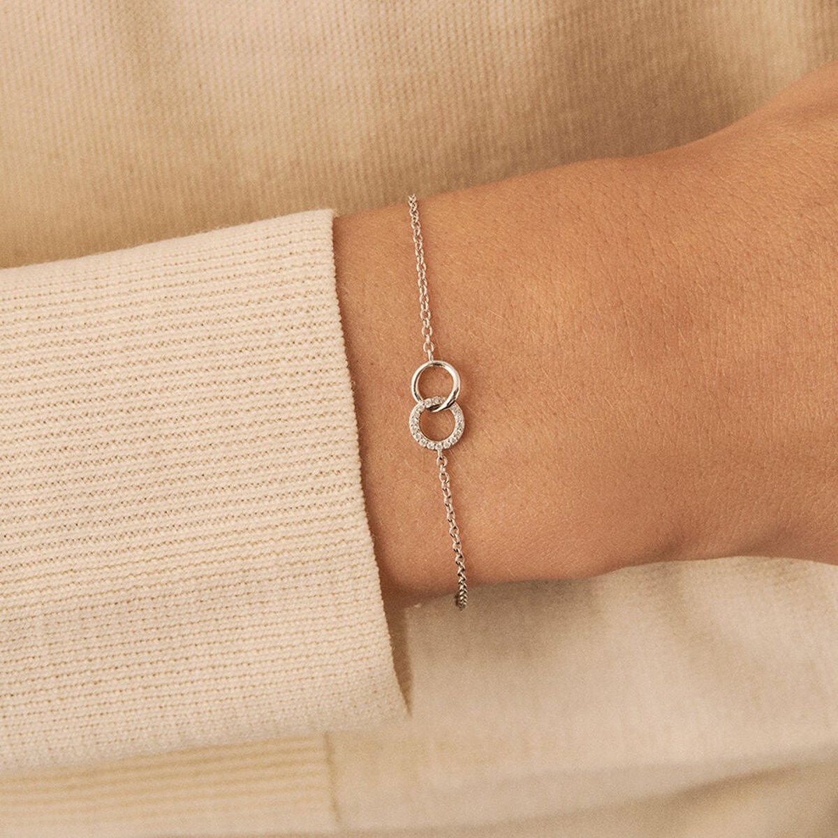 Bracelet Agatha argent entrelacé oxydes Rondou