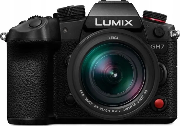 Panasonic GH7, 25,5 MP, 5776 x 4336 pixel, BSI CMOS, 4K Ultra HD, Berøringsskærm, Sort