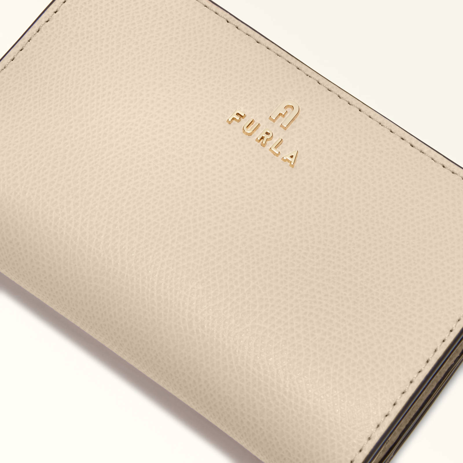 Furla leren portemonnee Camelia Compact M lichtroze