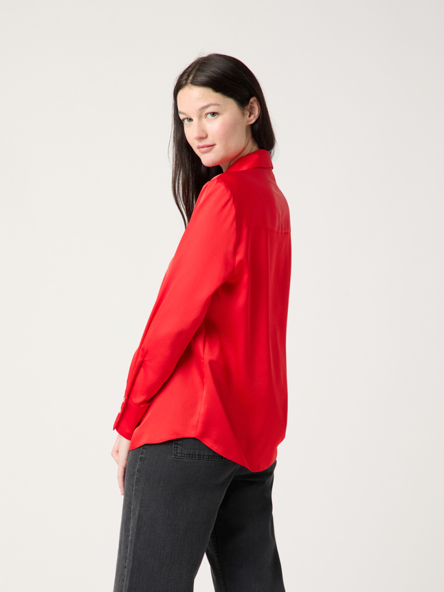 Chemise en satin manche longue