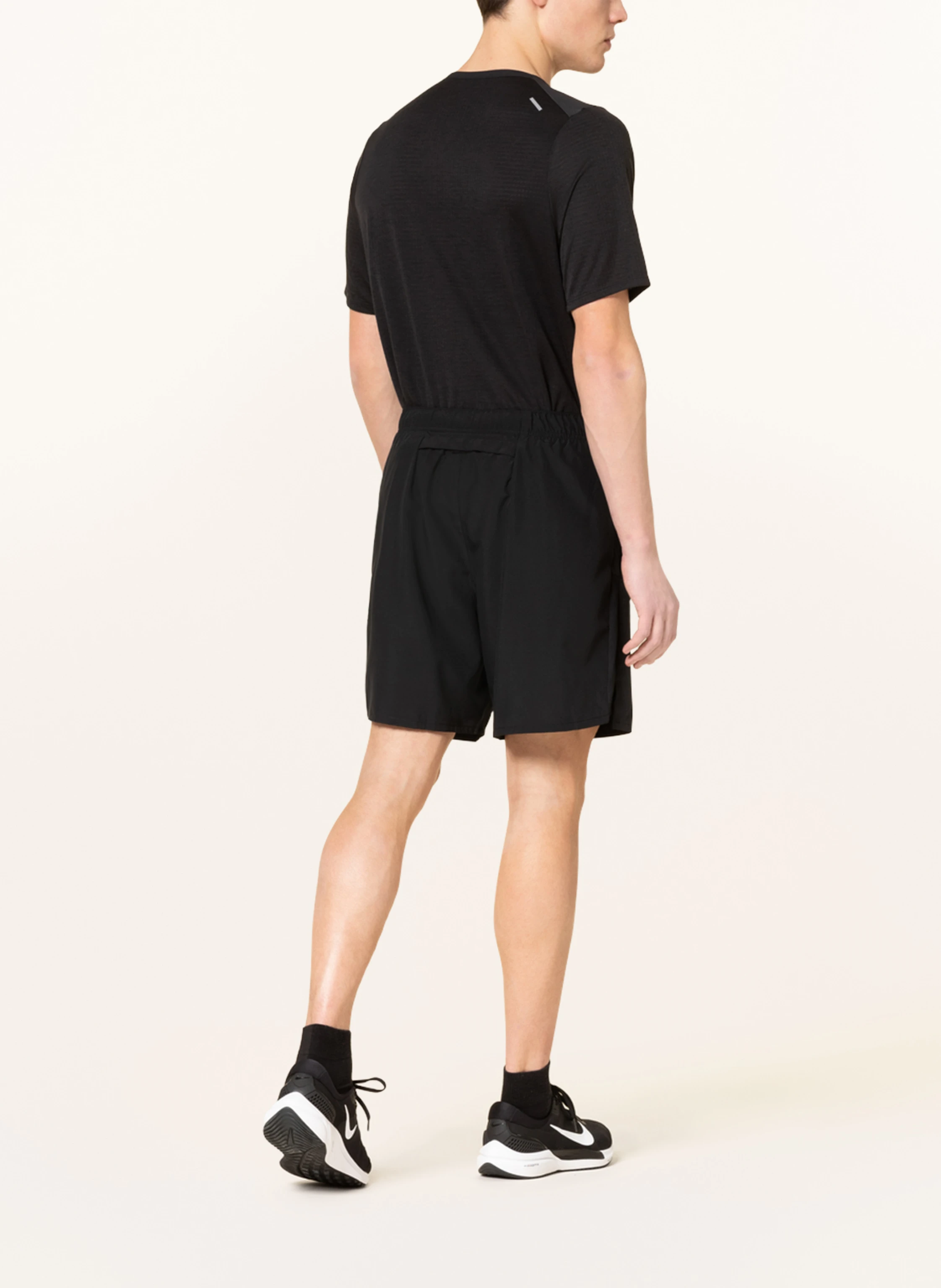 Nike 2-in-1-Laufshorts DRI-FIT CHALLENGER mit Mesh