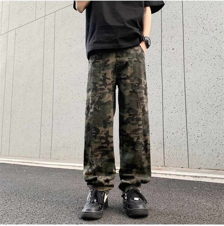Mimiyox - Mid Rise Camo Print Washed Loose Fit Jeans