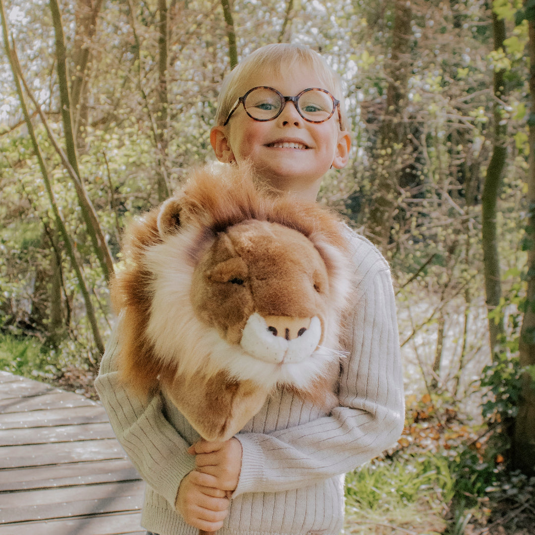 wild & soft stokdier leeuw