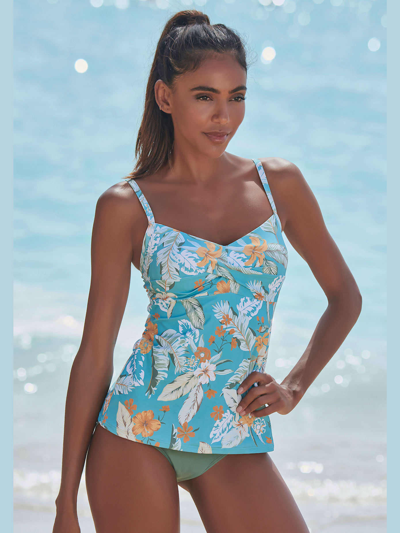 Haut de maillot de bain à armatures imprimé tropical tendance