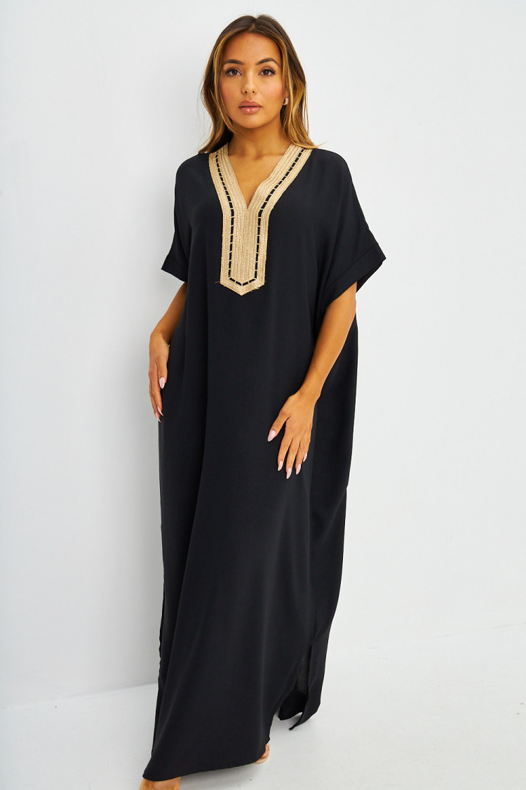 Abaya noire à broderies dorées