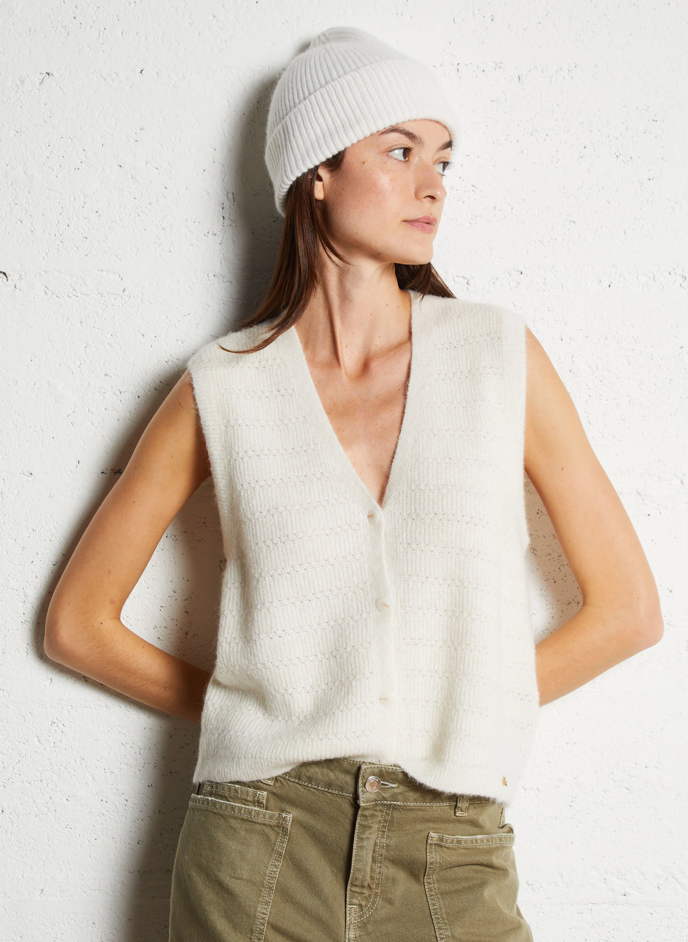 BERNIE - Gilet sans manches boutonné | Beige