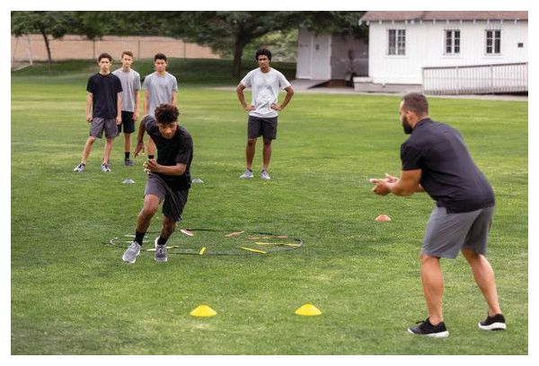 Echelle de rythme et d'agilité ronde  entrainement sportif - SKLZ