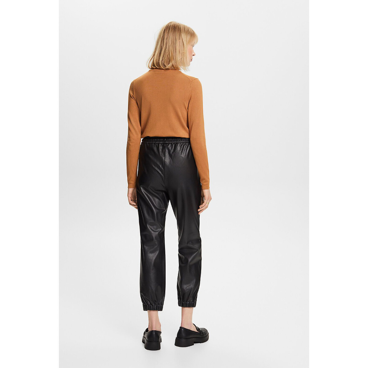 ESPRIT<br>Calças de couro sintético com cintura elástica