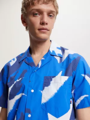 Camisa floral de manga curta com modelagem regular