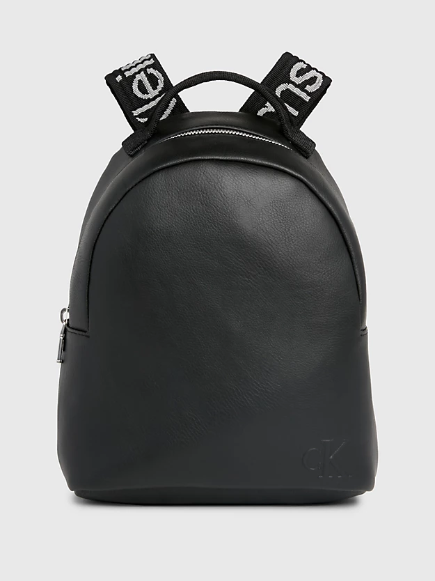 Mochila redonda pequena