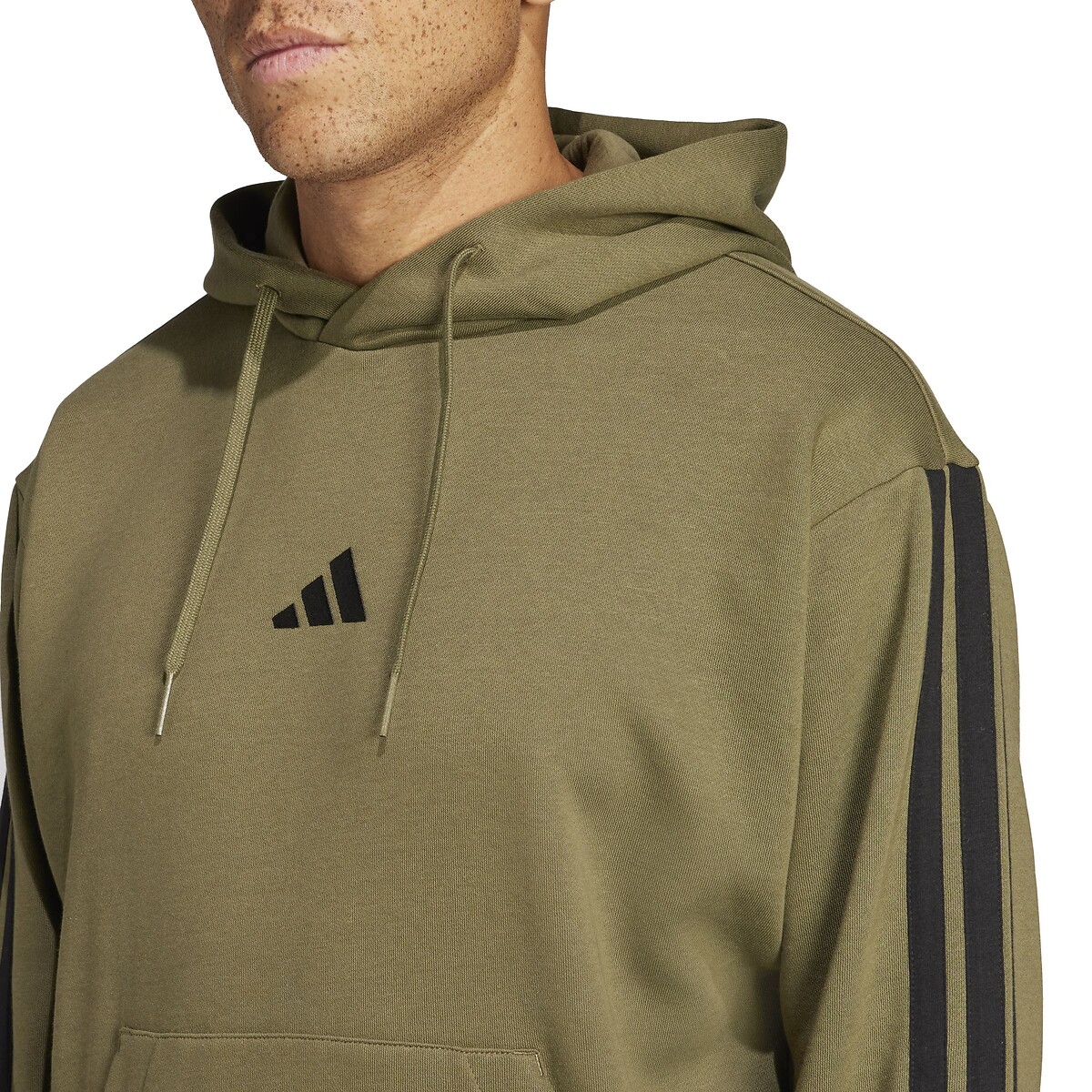 ADIDAS ROUPAS ESPORTIVAS<br>Moletom essencial com três listras
