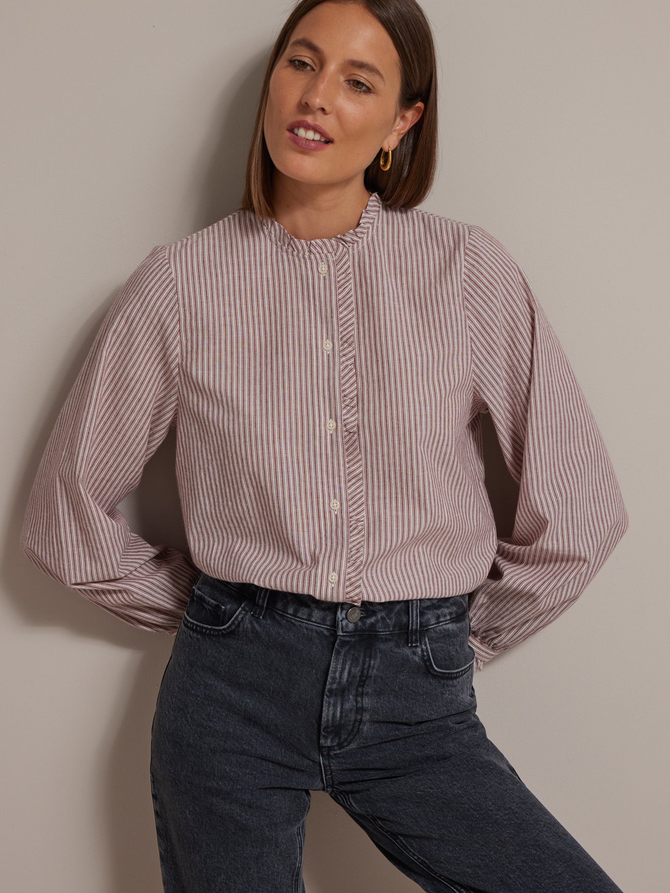 Chemise rayée col froufrou femme