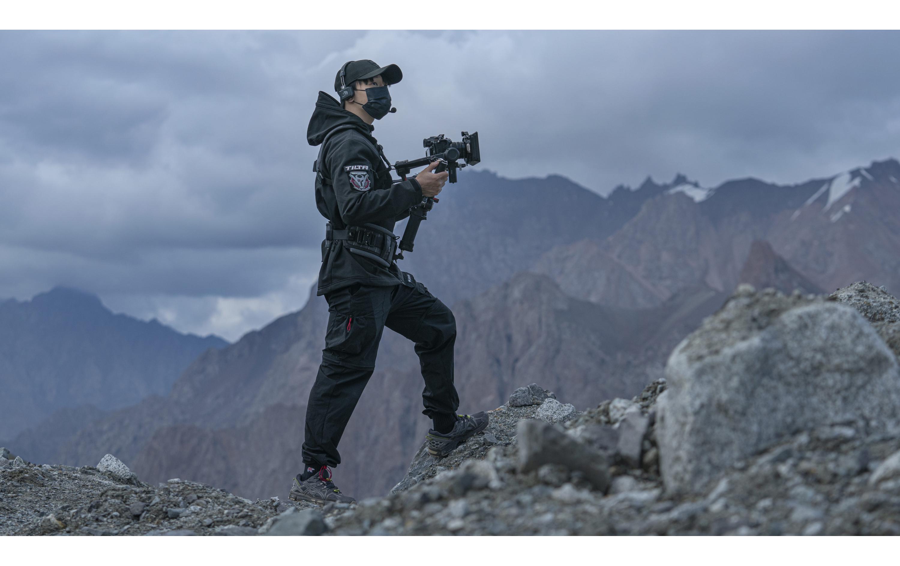 Lightweight Gimbal Support Vest<br>Leichte Gimbal-Support-Weste zur Unterstützung kleinerer Handheld-Gimbals für längere Zeiträume