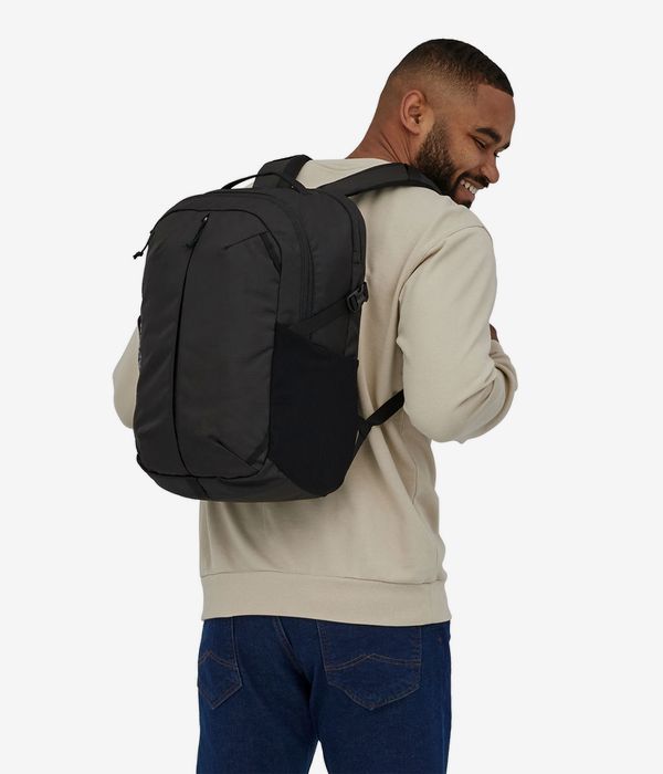 Patagonia Refugio Day Rucksack 26L (black)