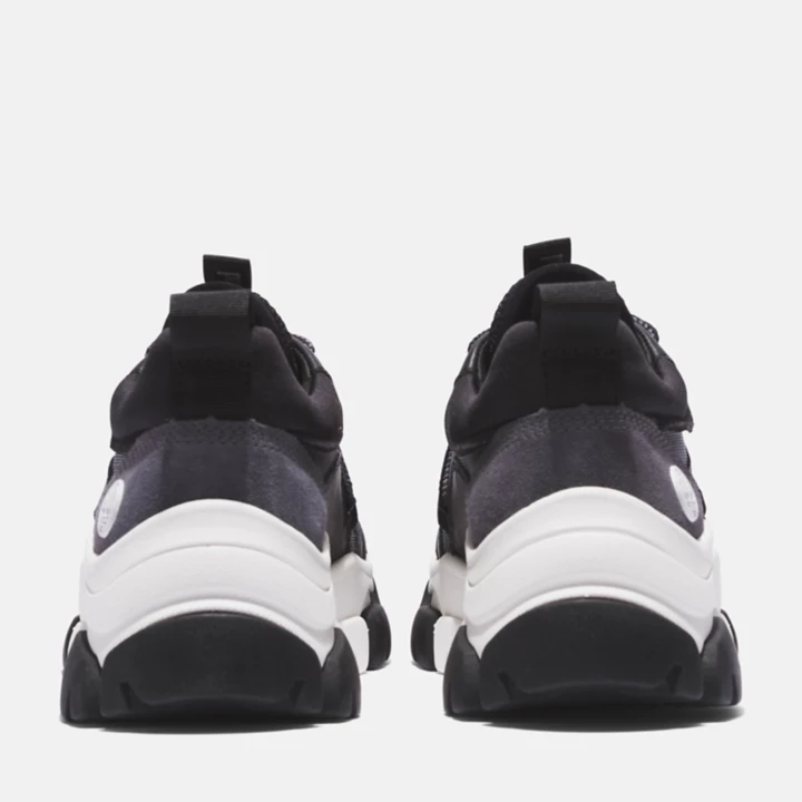 Adley Way Trainer para Mulheres em Preto