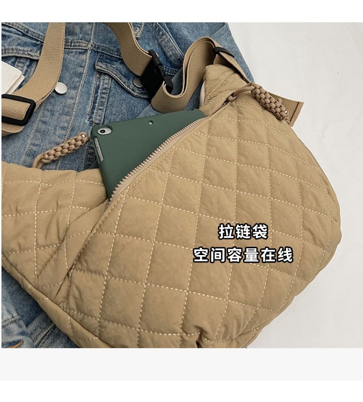 Hikuozy - Gewatteerde nylon crossbodytas met rits