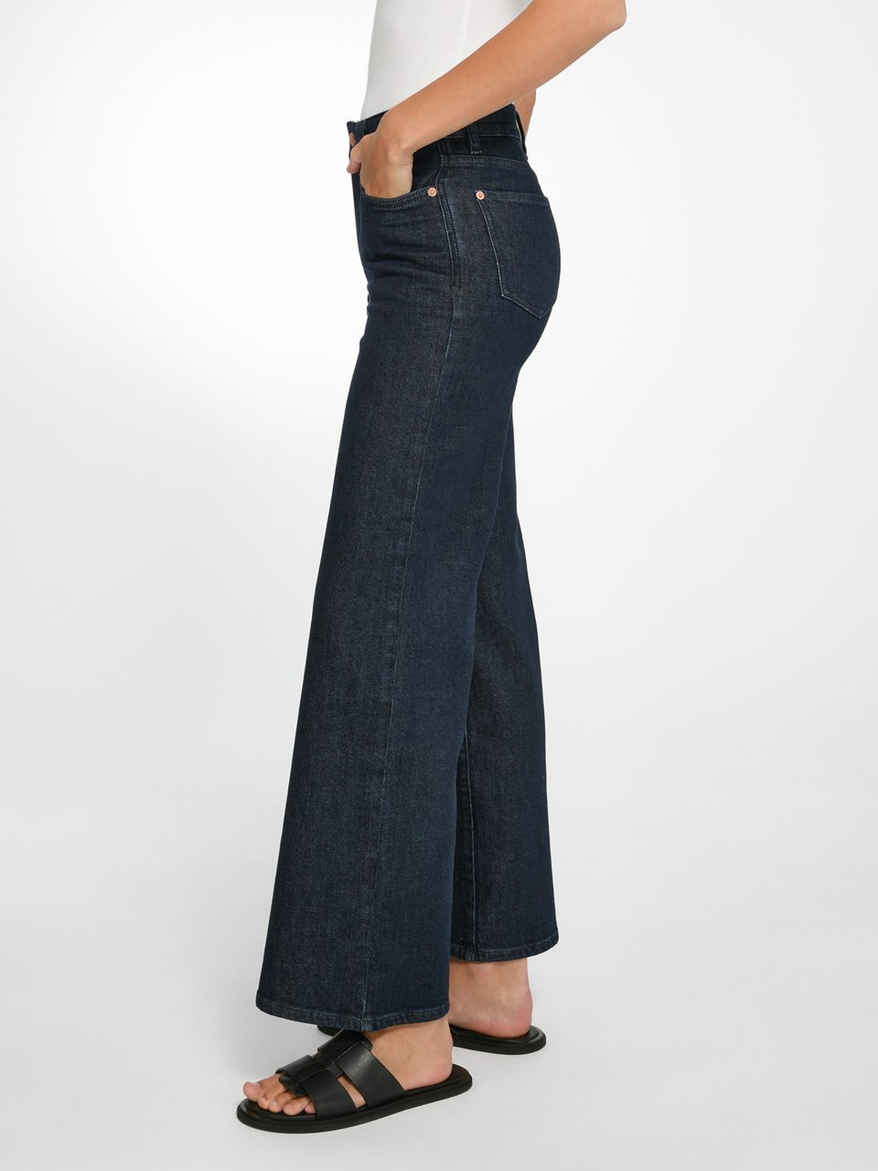„Wide Leg“-Jeans