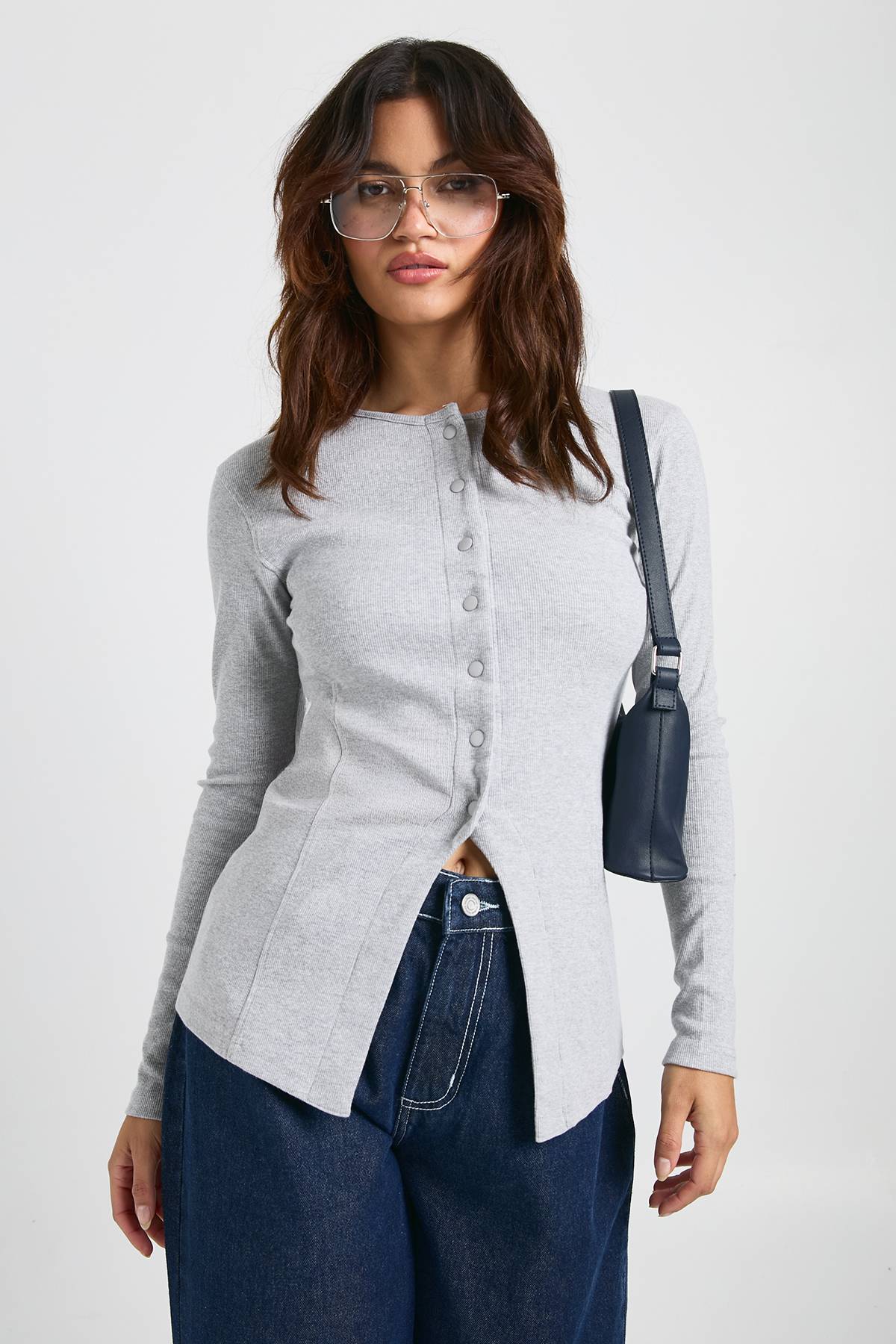 boohoo Haut long côtelé à boutons sur le devant