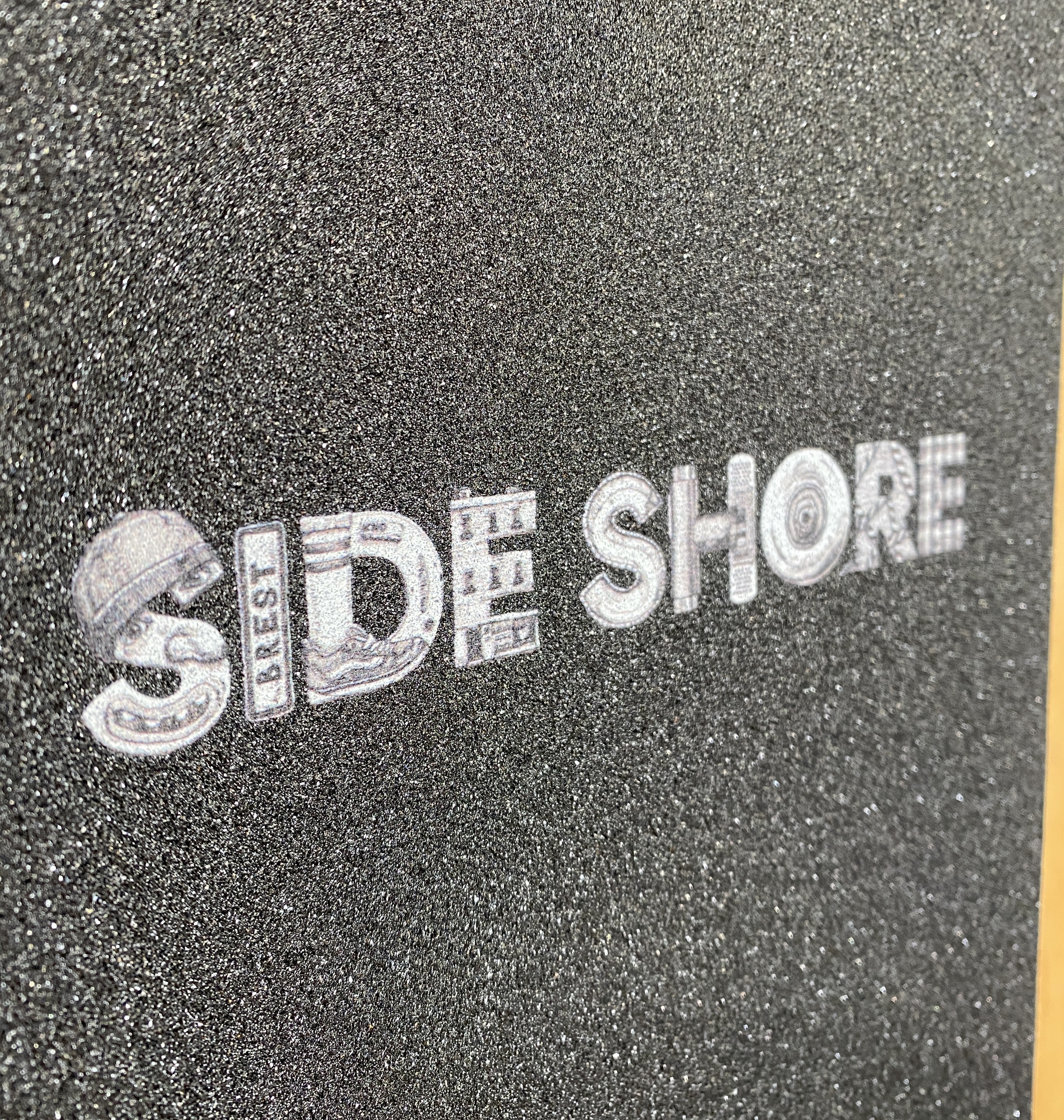 Side Shore Grip Plaque Side-Shore Logo by Ivan Lemiègre