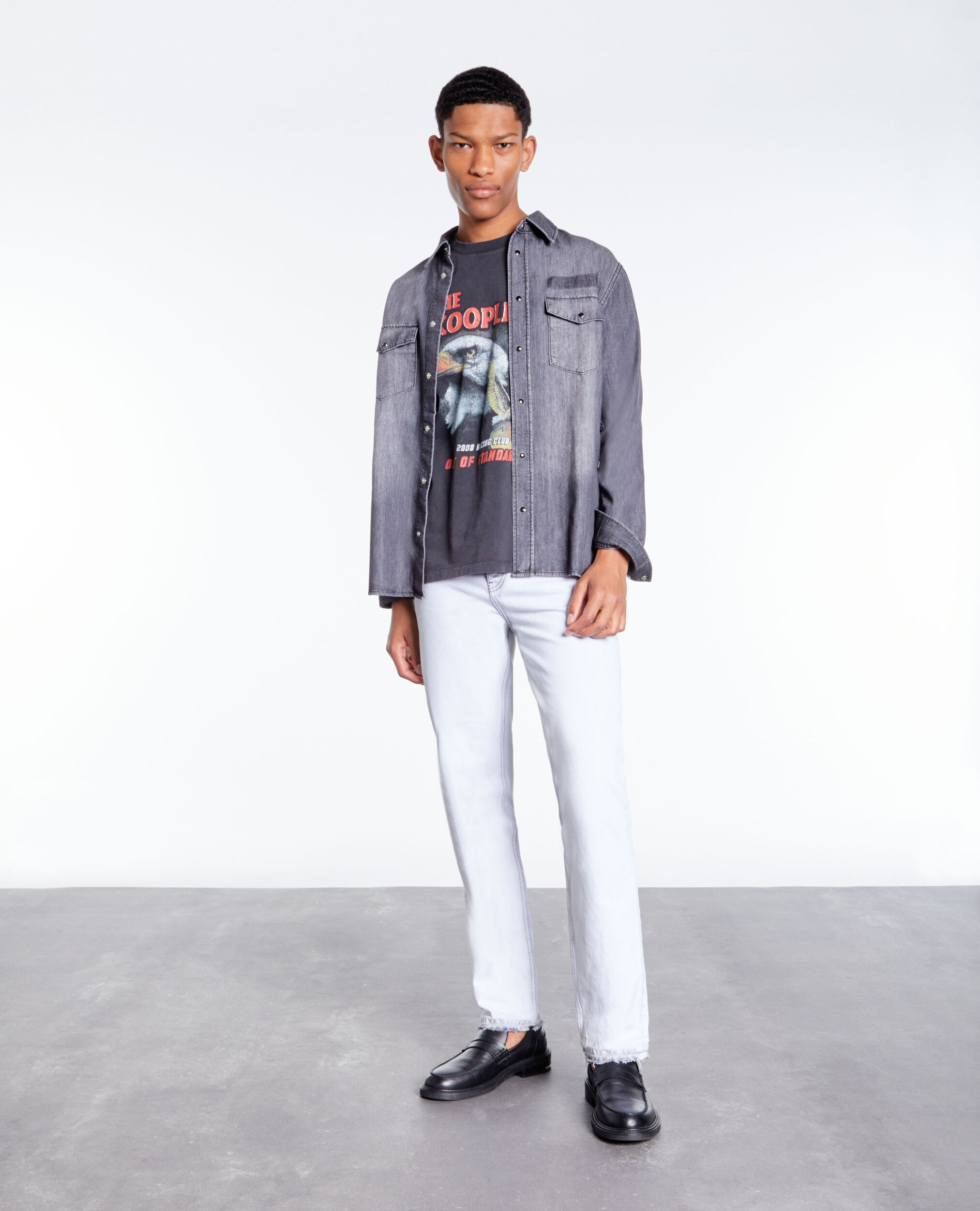 Chemise grise en denim